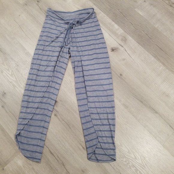 FP Free People Nothing To Lose Stripe Yoga Pants - Picture 3 of 5
